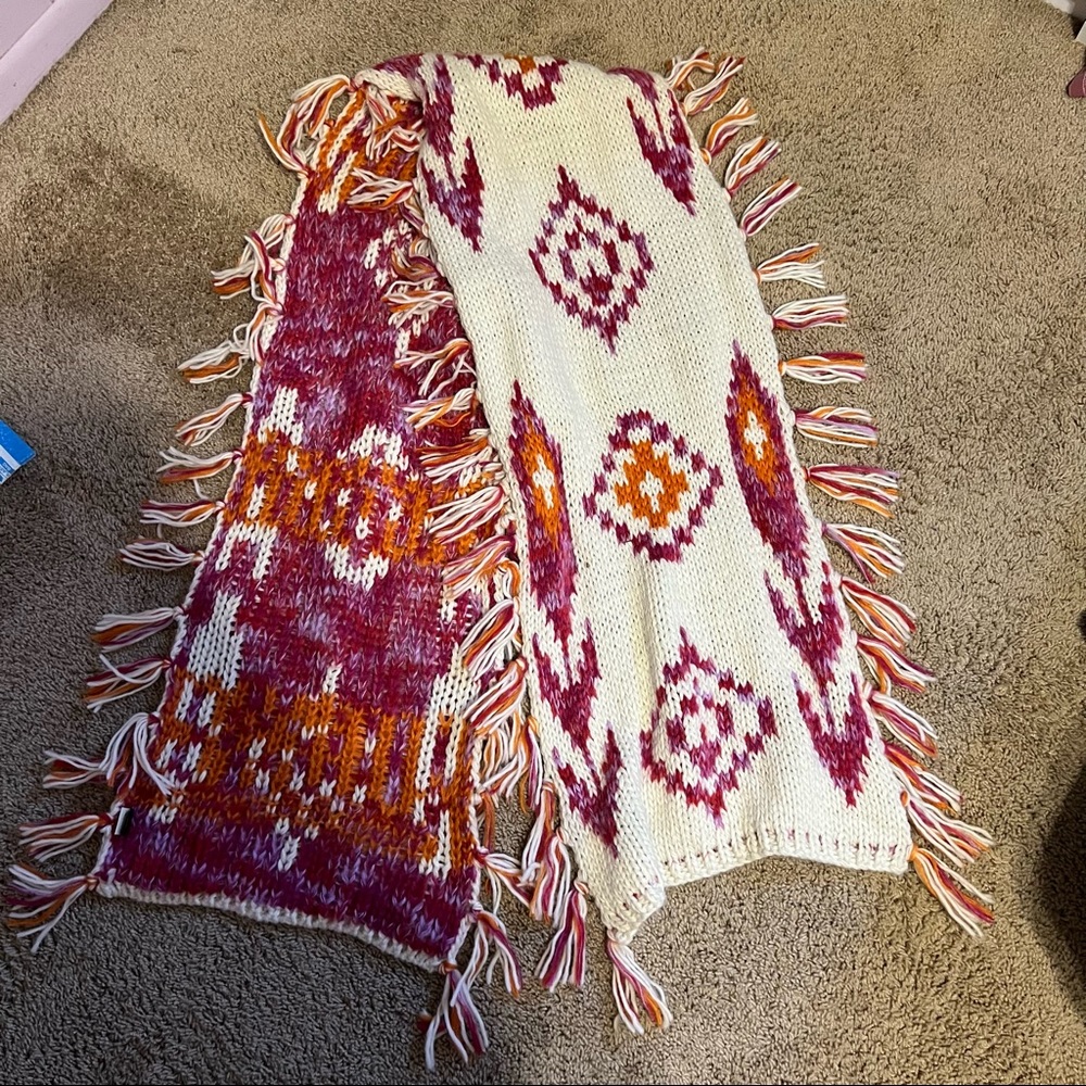 Knitted thick scarf